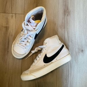 Nike Blazer Mid 77 Vintage Sneakers